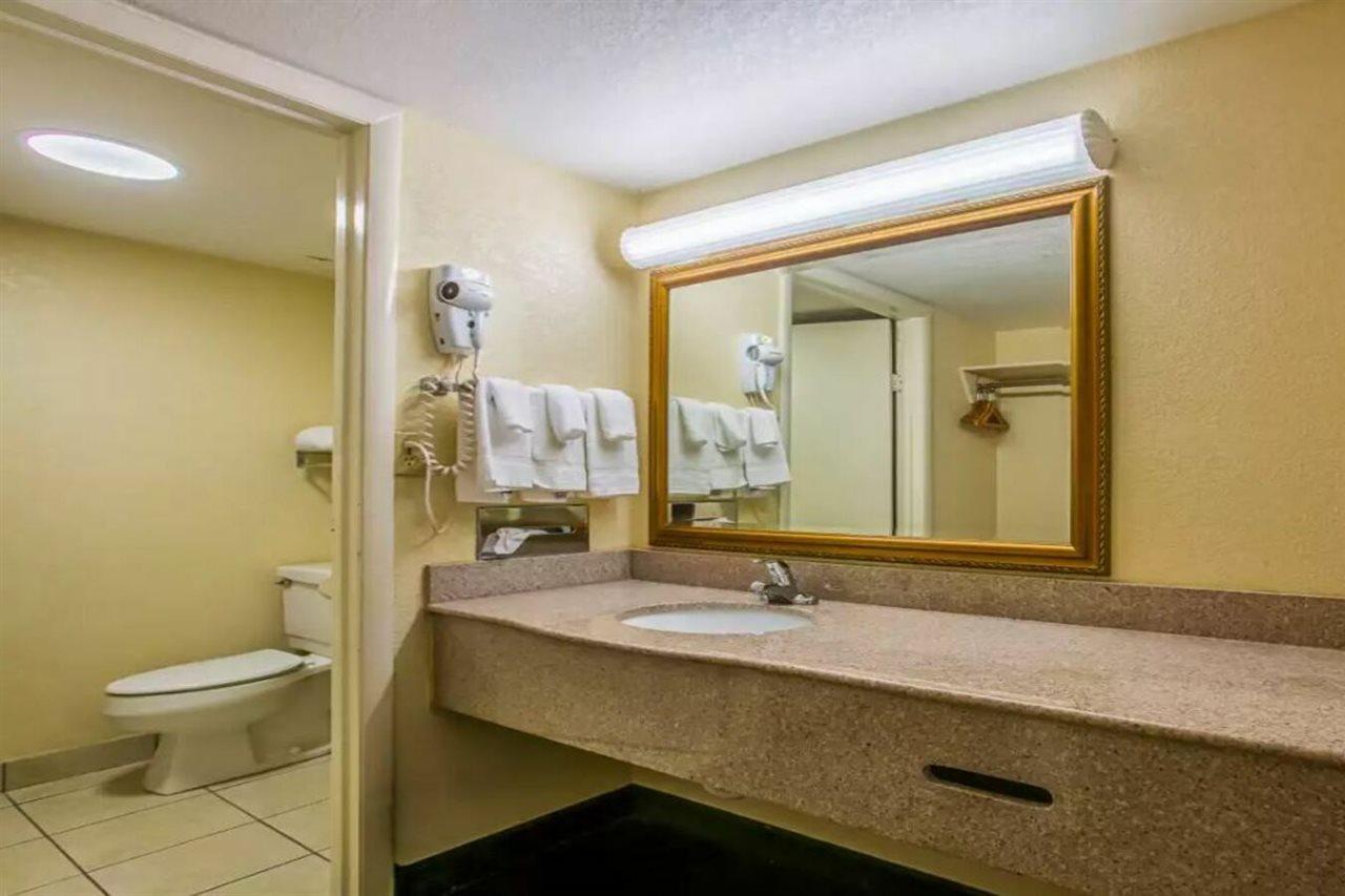 Quality Inn Atlanta Northeast I-85 Chamblee Dış mekan fotoğraf